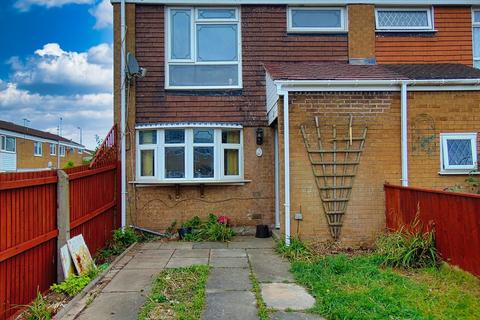 3 bedroom end of terrace house to rent, Reaside Crescent, Kings Heath B14