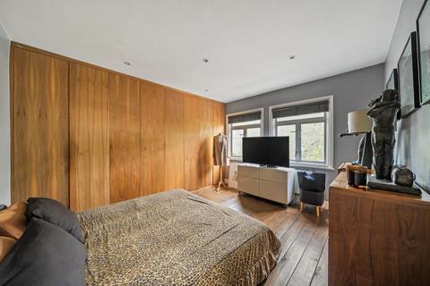 4 bedroom semi-detached house for sale, Bellevue Road, Ealing