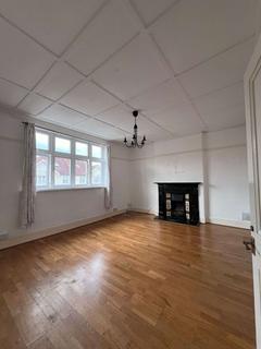 2 bedroom flat to rent, Warrington Road, HA1