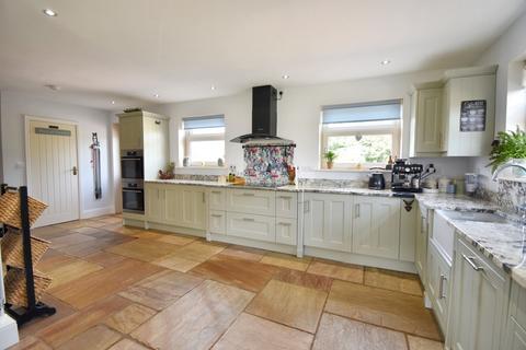 3 bedroom detached house for sale, Haugham, Louth LN11 8PU