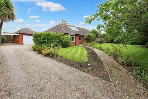 3 bedroom detached bungalow for sale, High Road, Suffolk IP11