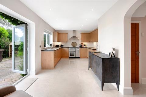 88 Fosseway Avenue, Moreton-in-marsh, GL56 0EA