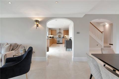 88 Fosseway Avenue, Moreton-in-marsh, GL56 0EA