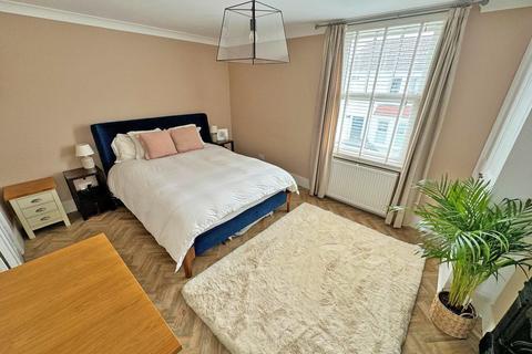 16 Albert Road, Southwick, Brighton, BN42 4GE