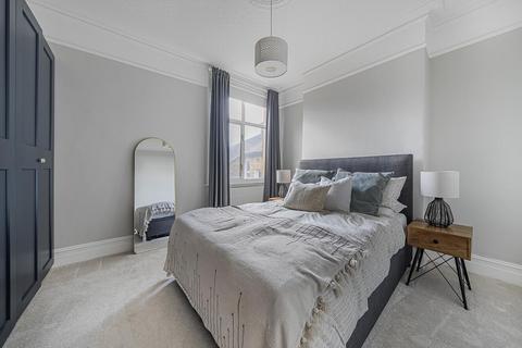 3 bedroom maisonette for sale, Glencairn Road, Streatham