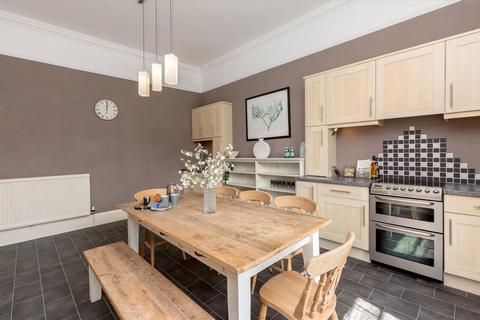 2/3 Fettes Row, Edinburgh, EH3 6SF