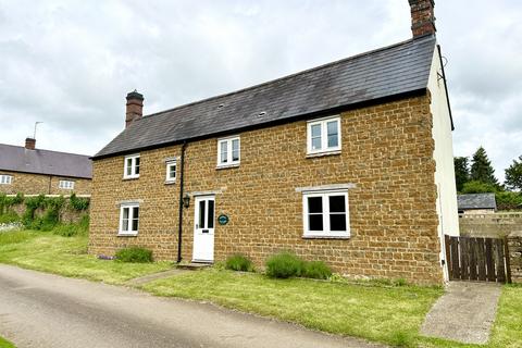 3 bedroom cottage to rent, Sundial Cottage, Thenford
