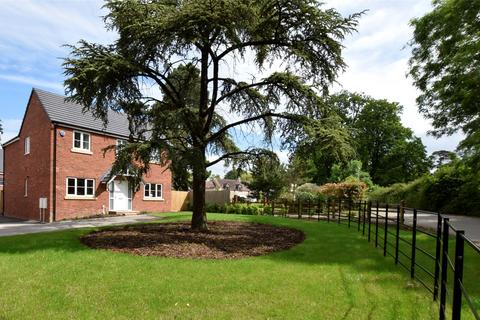 5 bedroom detached house for sale, SHOWHOME AT UPTON ST LEONARDS, Gloucester GL4