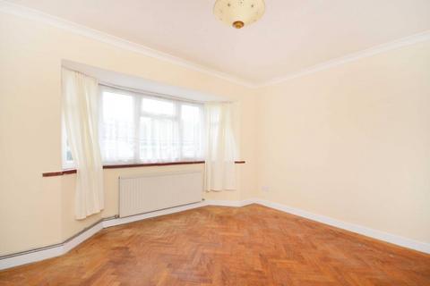 3 bedroom terraced house to rent, Southway, Guildford, GU2