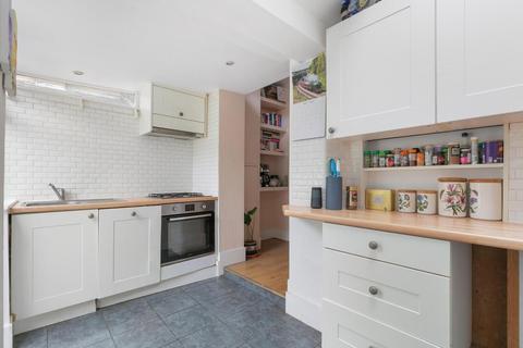 2 bedroom terraced house for sale, Eversleigh Road, London