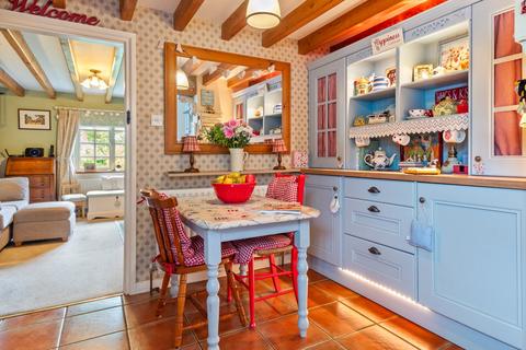 Honey Pot Cottage Barkwith Road, South Willingham, Market Rasen, LN8 6NN
