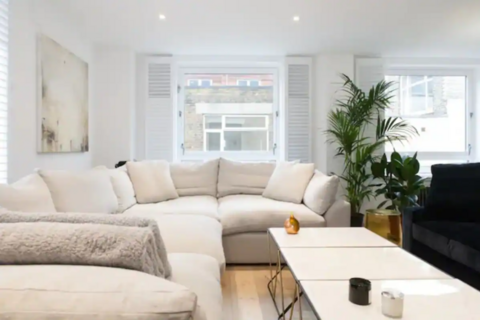 2 bedroom flat to rent, Glassworks Studios, Basing Place, Shoreditch, London