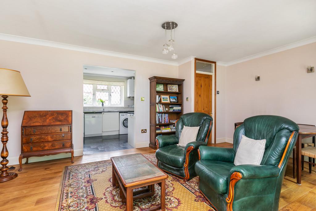 Belgarum - 56 Lowden Close SO22 4 EW-21