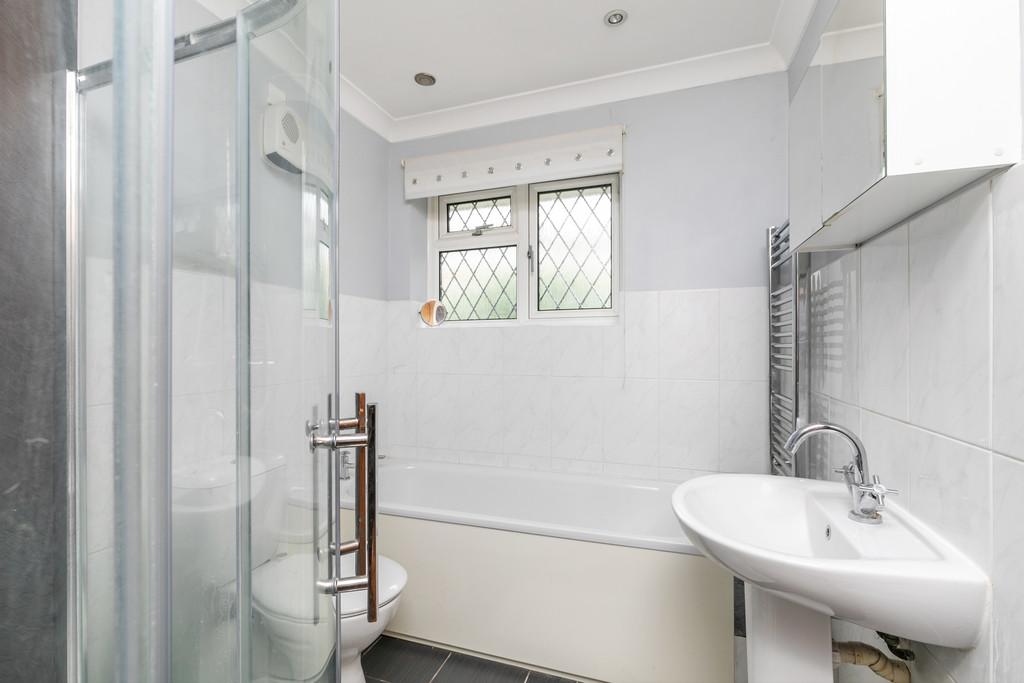 Belgarum - 56 Lowden Close SO22 4 EW-16