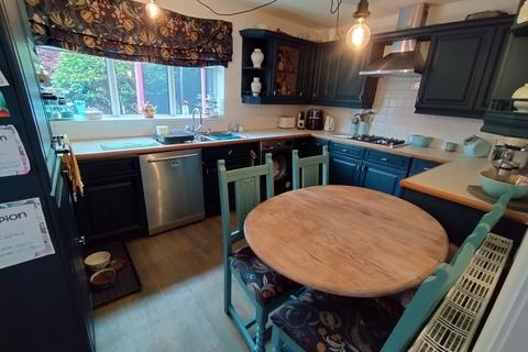 6 Cotton Road, Stoke-on-trent, ST6 5QB