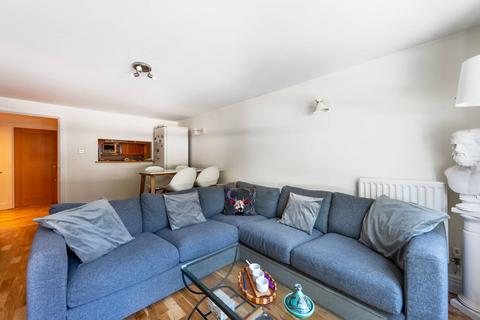 3 bedroom flat to rent, Queensway, Queensway, London, W2