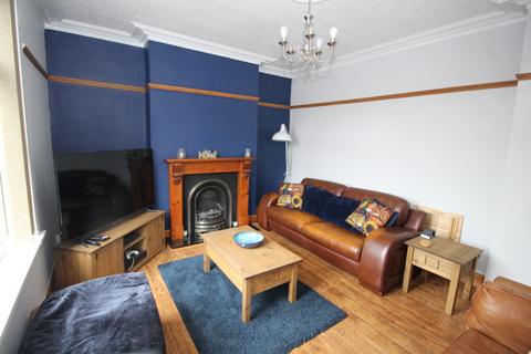 2 bedroom semi-detached house for sale, Park Avenue, Normanton