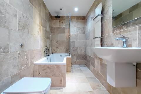 16 Chrisharben Court, Clayton, Bradford, BD14 6AF