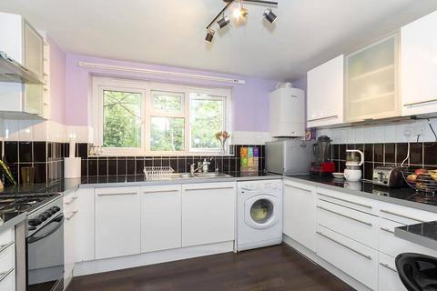 28 Brick Farm Close, Richmond, TW9 4EG