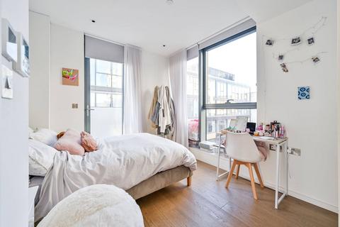 3 bedroom flat to rent, Long Street, E2, Hackney, London, E2