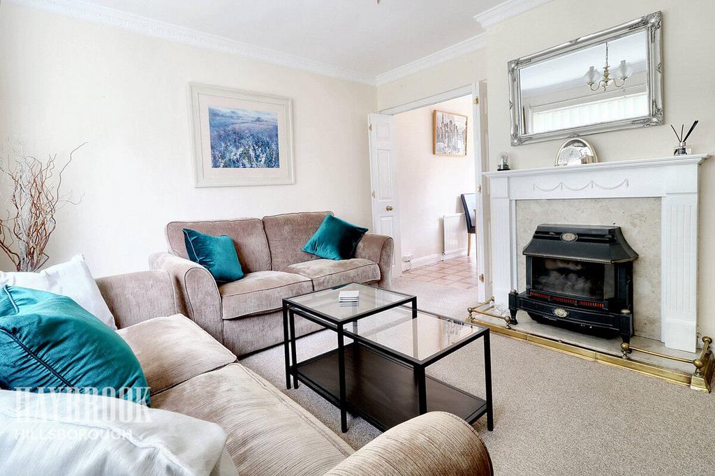 Southey Green Close, Sheffield 3 bed semidetached house for sale £
