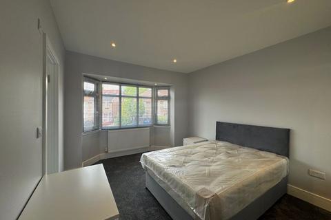 1 bedroom property to rent, Milford Gardens, Edgware