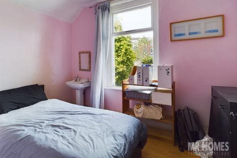 135 Gladstone Road, Barry, CF62 8NB