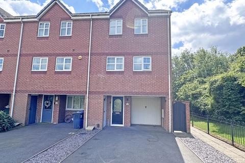 4 bedroom end of terrace house for sale, Thunderbolt Way, TIPTON, DY4 9SG