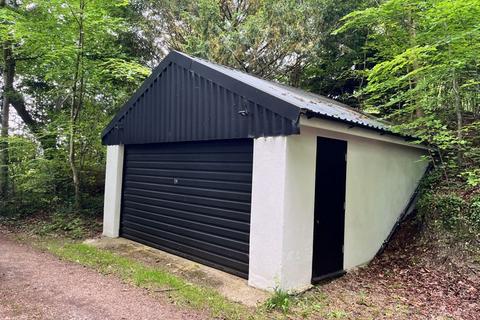 Garage to rent, Camp Road, Caterham