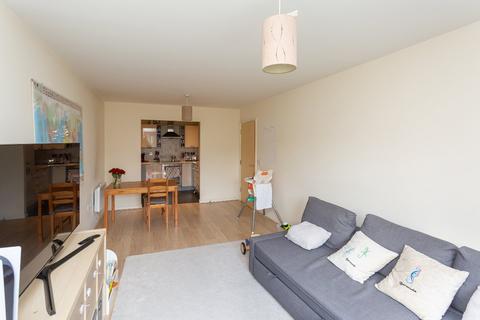 2 bedroom apartment to rent, Lockhart Road, Watford, Hertfordshire, WD17