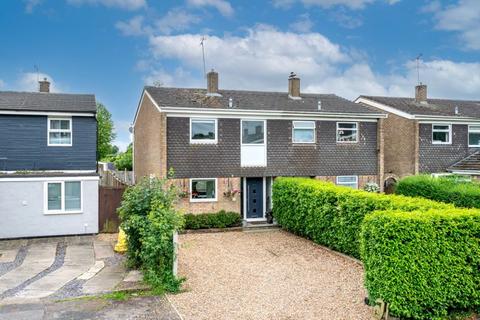 3 bedroom semi-detached house for sale, St. Andrews Close, Slip End