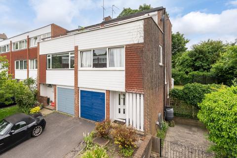 4 bedroom end of terrace house for sale, Masons Paddock, Dorking