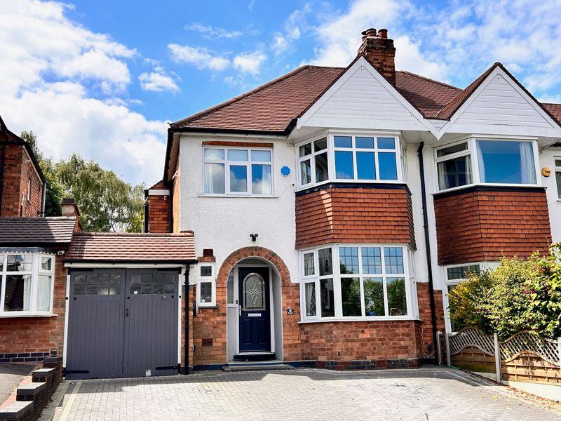 Maxstoke Road, Sutton Coldfield, B73 5DR 3 bed semidetached house for