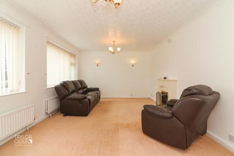 69 Stephenson Close, Glascote, Tamworth, B77 2DG