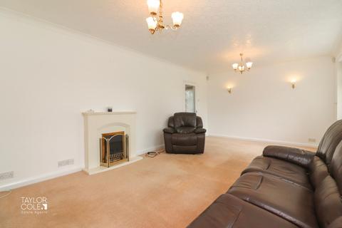 69 Stephenson Close, Glascote, Tamworth, B77 2DG