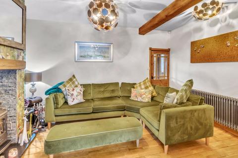 36 Hall Fold, Whitworth, Rochdale, OL12 8TT