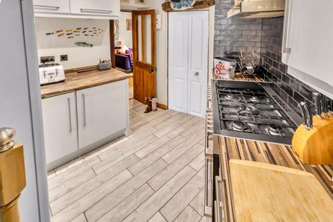 36 Hall Fold, Whitworth, Rochdale, OL12 8TT