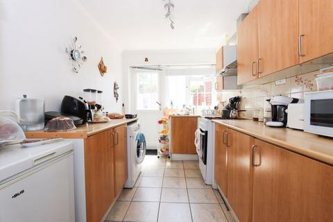 2 bedroom end of terrace house for sale, Ruislip Road, Northolt