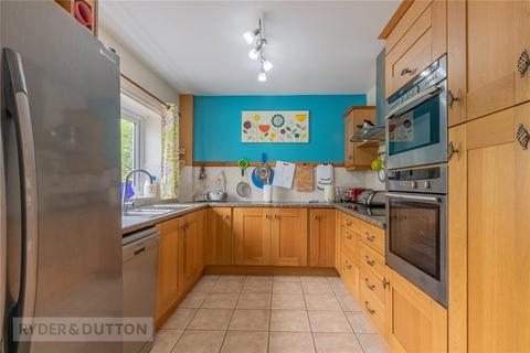 2 Beech Avenue, Greenfield, Oldham, OL3 7AP