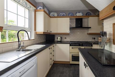 3 bedroom semi-detached house for sale, Tower Ride, Uckfield