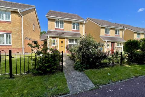 3 bedroom detached house for sale, Farriers Way, Houghton Regis