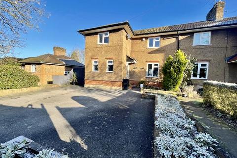17 Brookfield Road, Wooburn Green, High Wycombe, HP10 0PZ