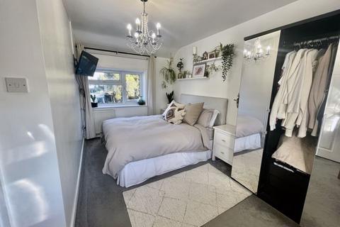 17 Brookfield Road, Wooburn Green, High Wycombe, HP10 0PZ