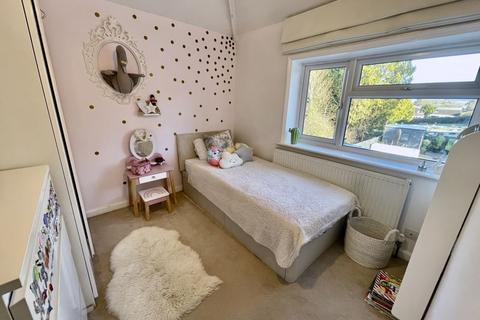 17 Brookfield Road, Wooburn Green, High Wycombe, HP10 0PZ
