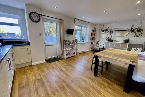17 Brookfield Road, Wooburn Green, High Wycombe, HP10 0PZ