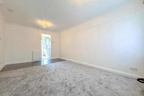 2 bedroom flat to rent, RUSSELL GARDENS, UDDINGSTON G71