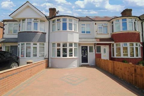 4 bedroom terraced house for sale, Hodder Drive, Greenford