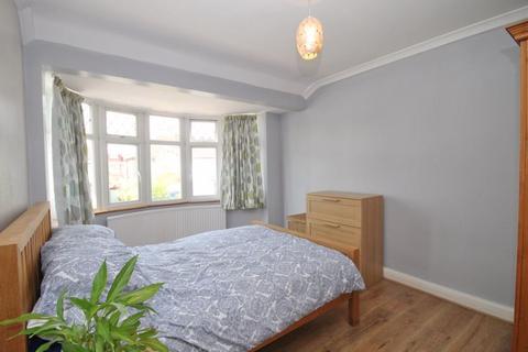 4 bedroom terraced house for sale, Hodder Drive, Greenford