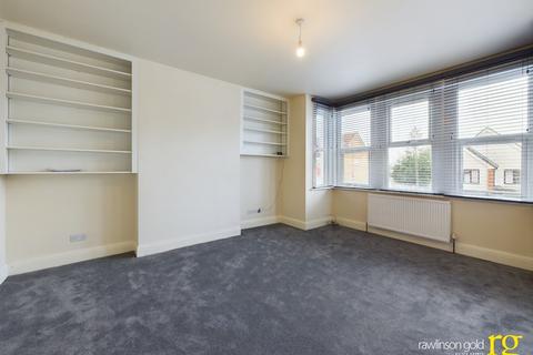 2 bedroom flat to rent, Pinner View, Harrow
