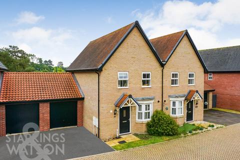 3 bedroom semi-detached house for sale, Framingham Crescent, Poringland, Norwich